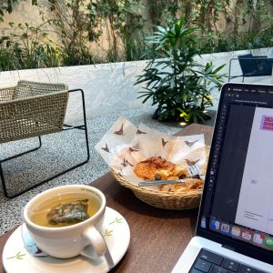 alondra-vasquez-dupe